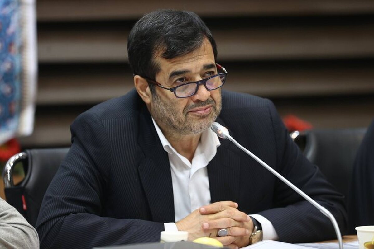 وزیر ورزش و جوانان گفت: برای جلوگیری از ایجاد تنش روی سکو‌ها در ورزشگاه‌ها باشگاه‌ها وظیفه مهمی دارند و احکامی مانند کسر امتیاز یا محرومیت تماشاگران باید آخرین راهکار باشد.