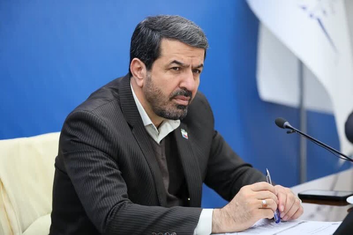 استاندار همدان با تأکید بر ضرورت تقویت امیدآفرینی در جامعه، از عملکرد برخی بانک‌ها در عدم پرداخت تسهیلات اشتغال‌زایی انتقاد کرد و خواستار حضور میدانی مدیران برای حل مشکلات معیشتی مردم شد.