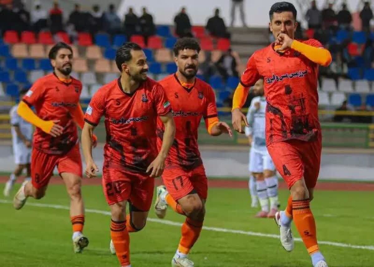 مس شهربابک؛ چراغ خاموش و بی حاشیه به‌سوی لیگ برتر فوتبال