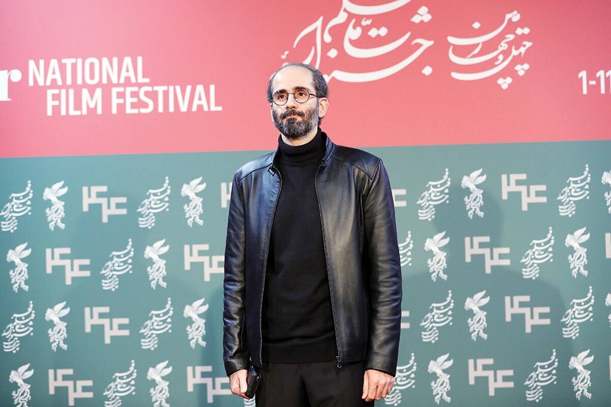 دومین روزازجشنواره فیلم فجرمیزبان فیلم‌های متنوعی بودکه«خیابان جمهوری»به کارگردانی منوچهر هادی و تهیه‌کنندگی هانی شیرازی یکی از آنها بود.هادی حجازی‌فر، الناز ملک،فاطیما بهارمست،روح‌الله زمانی و مرتضی شجاعی ترکیب بازیگران این فیلم را تشکیل داده‌اند و ساخت موسیقی این فیلم هم به‌عهده امیرحسین سمیعی بوده است. به این بهانه با سمیعی درباره وضعیت موسیقی فیلم درشرایط کنونی به گفت‌وگو نشسته‌ایم.