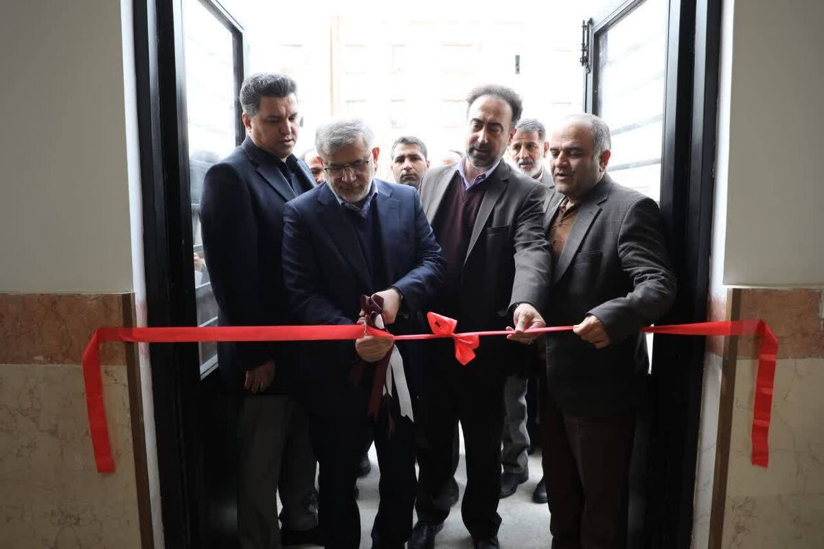 استاندار البرز، به مناسبت چهل‌وهفتمین سالروز پیروزی شکوهمند انقلاب اسلامی و در ایام‌الله دهه مبارک فجر، از افتتاح ۴۲۳ پروژه عمرانی در شهرستان فردیس خبر داد. این پروژه‌ها با اعتباری بیش از ۸۰۰۰ میلیارد تومان و با هدف توسعه زیرساخت‌ها و افزایش سطح رفاه عمومی به بهره‌برداری رسیدند.