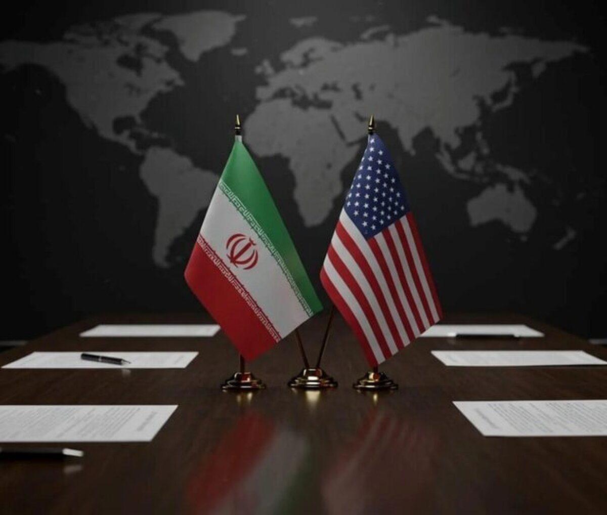 دو منبع آگاه در گفت‌وگو با وب‌سایت آکسیوس مدعی شدند که ایران خواستار تغییراتی در محل و قالب مذاکرات با ایالات متحده در روز جمعه شده و آمریکا با انتقال آن از ترکیه به عمان موافقت کرده است.