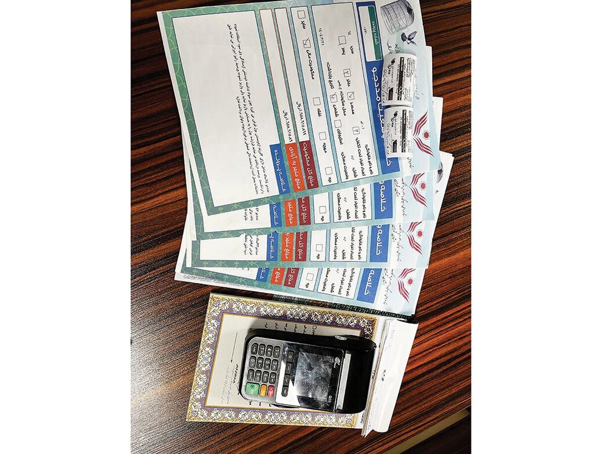 درحالی‌که برخی از زندانیان جرایم غیرعمد مالی تصور می‌کنند اسارت در پشت میله‌های زندان پایان کار آنهاست اما عده‌ای دیگر در پوشش‌های مختلف مانند خیریه خانوادگی در امر آزادسازی این نوع زندانیان فعالیت می‌کنند. حال به مناسبت اعیاد مبارک شعبانیه و همزمان با جشن میلاد امام زمان(عج)، یک مجموعه خیریه خانوادگی با حضور و مشارکت در ستاد دیه تهران و اهدای مبلغ گلریزان جمع‌آوری شده در جمع خانوادگی، موجب آزادی هفت زندانی شدند.