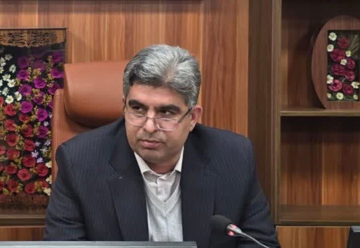 مدیر کل راهداری و حمل‌ و نقل جاده‌ای استان کرمان با اشاره به ایمن سازی ۲۴۰ نقطه حادثه خیز، از افتتاح روکش آسفالت یک هزار کیلومتر از جاده های این استان خبر داد.