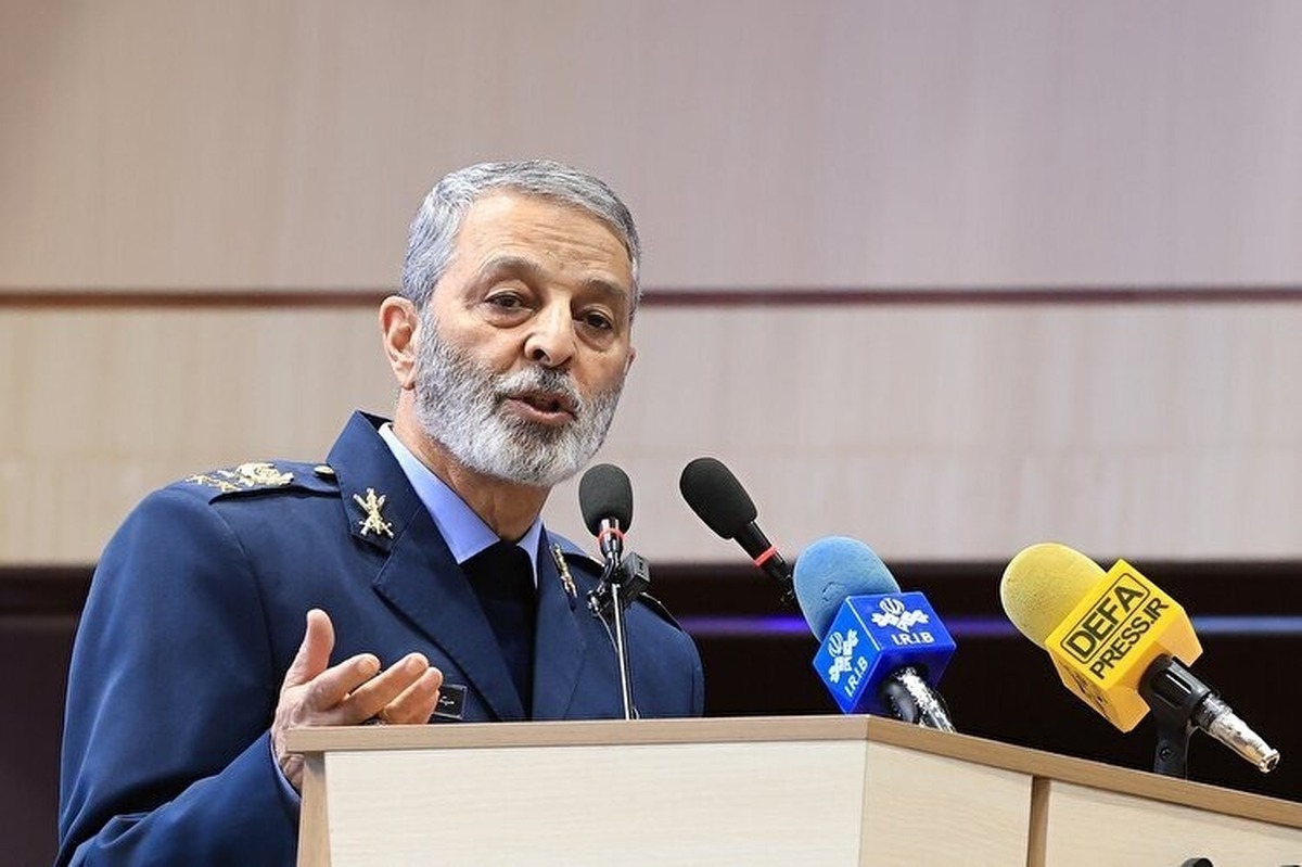 سرلشکر موسوی، رئیس ستادکل نیرو‌های مسلح گفت: ما در عین آمادگی، علاقه‌ای به شروع یک جنگ منطقه‌ای نداریم و اگرچه اهداف آتش جنگ منطقه‌ای، متجاوزان هستند، اما به هر حال، توسعه منطقه را سال‌ها به عقب می‌اندازد و عواقب آن هم بر عهده آمریکا و رژیم صهیونیستی خواهد بود.