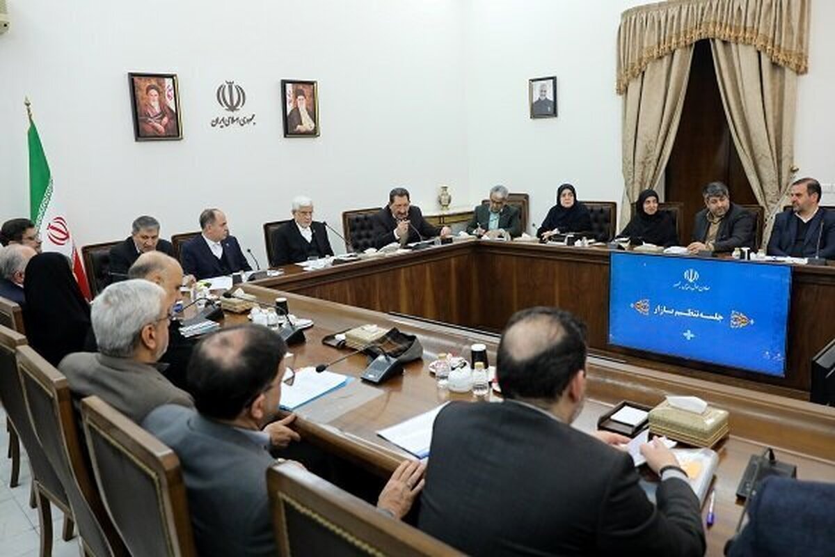 معاون اول رئیس‌جمهور به دبیرخانه ستاد تنظیم بازار مأموریت داد طرحی عملیاتی برای ایجاد پایداری نسبی در قیمت حدود ۱۱۰ قلم کالای پرمصرف عمومی تدوین و اجرا کند.