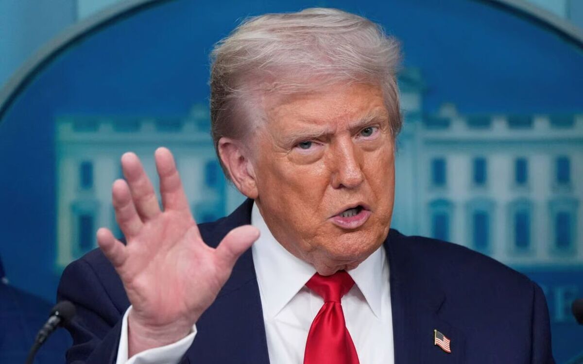 دونالد ترامپ رئیس جمهور آمریکا در اظهاراتی با بیان اینکه انتخابات ایالات متحده در سراسر جهان به عنوان انتخاباتی تقلبی، دست‌کاری شده و مضحک شناخته می‌شود، تاکید کرد: انتخابات آمریکا در جهان مایه تمسخر شده است.