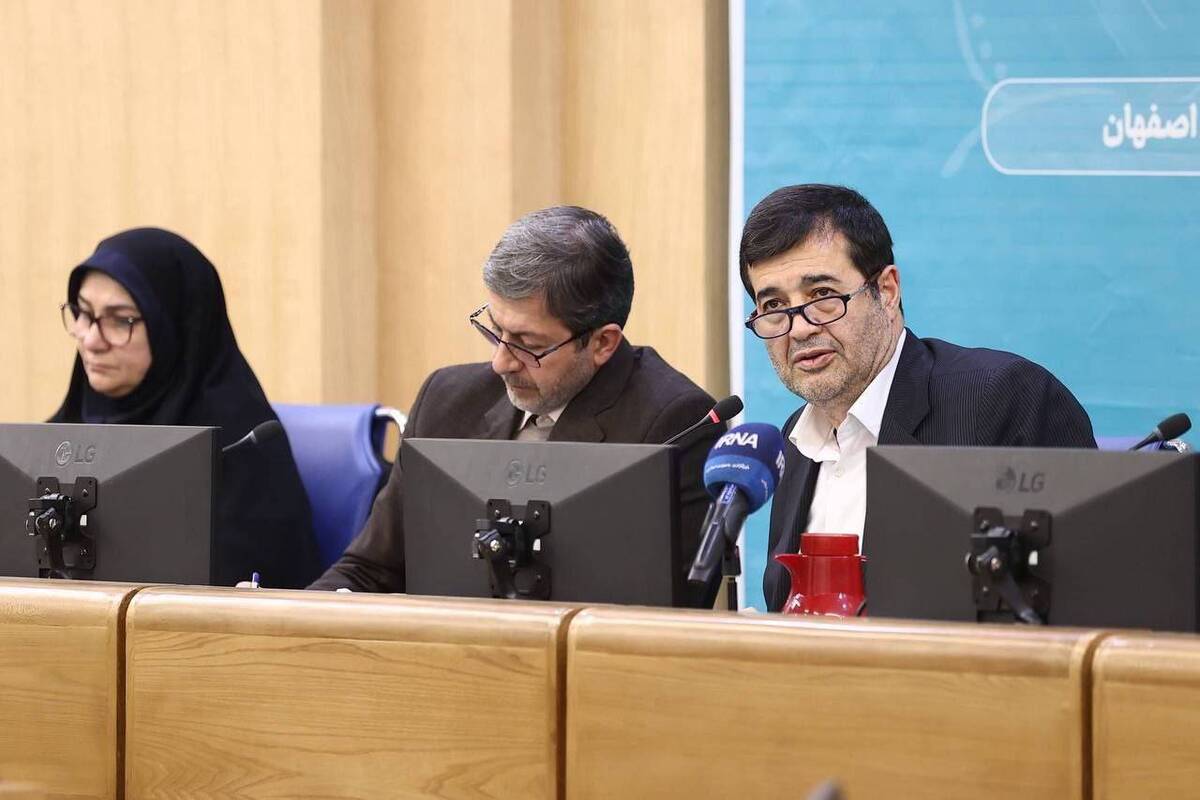 وزیر ورزش و جوانان در جلسه شورای اداری استان اصفهان تاکید کرد: جشنواره بین المللی چوگان در میدان نقش جهان برگزار شود.