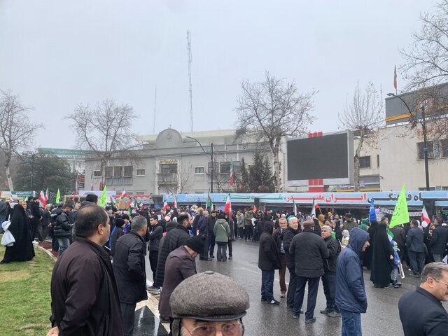 راهپیمایی سراسری مردم ایران در یوم‌الله ۲۲ بهمن آغاز شد