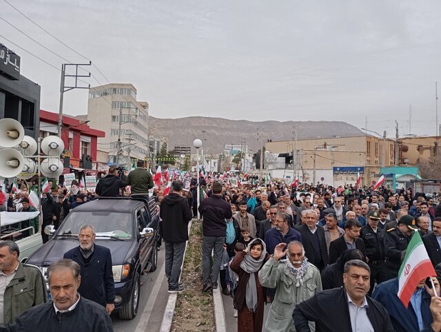 راهپیمایی سراسری مردم ایران در یوم‌الله ۲۲ بهمن آغاز شد