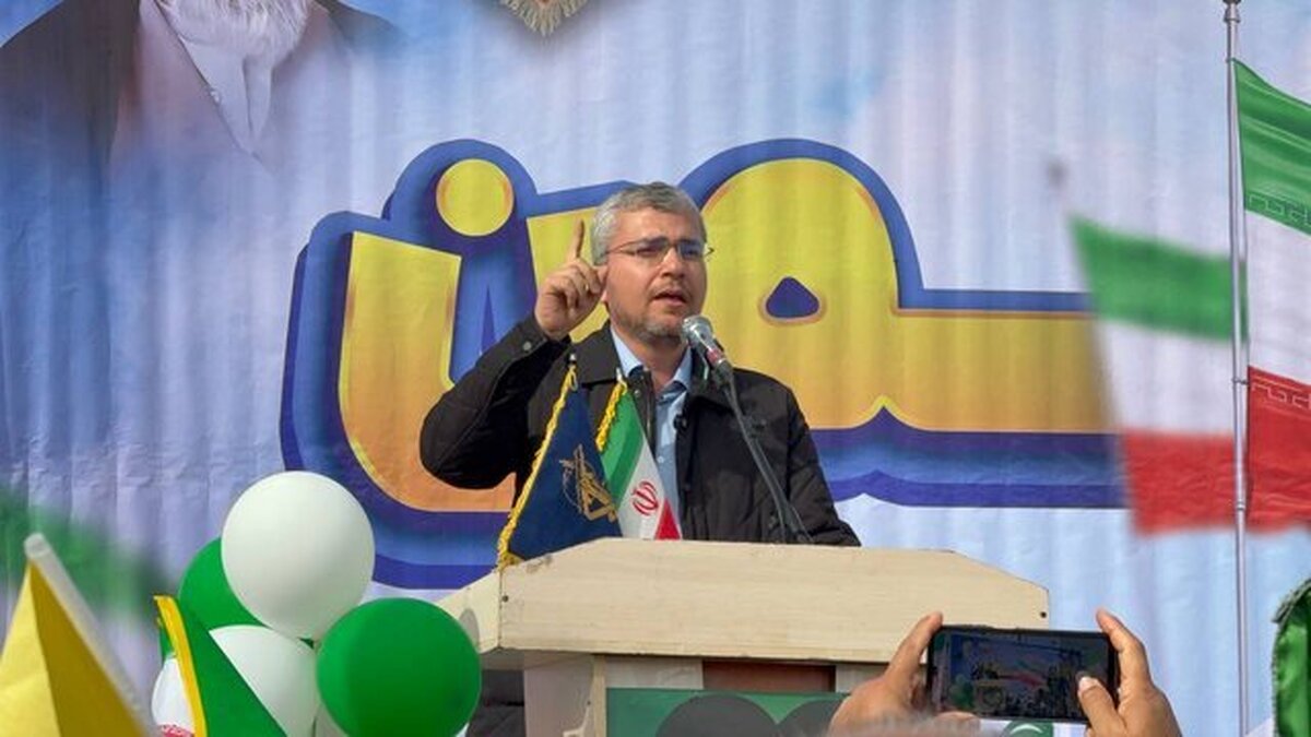 سخنگوی کمیسیون امنیت ملی و سیاست خارجی مجلس با بیان اینکه پاسخ به شرارت دشمن پشیمان کننده خواهد بود، گفت: سر سوزنی ترس در هیچ یک از نیروهای مسلح و فرماندهان نیروهای مسلح وجود ندارد و همه شجاعانه و دست بر ماشه منتظر فرمان فرمانده کل قوا هستند تا دشمن را در منطقه نابود کنند.