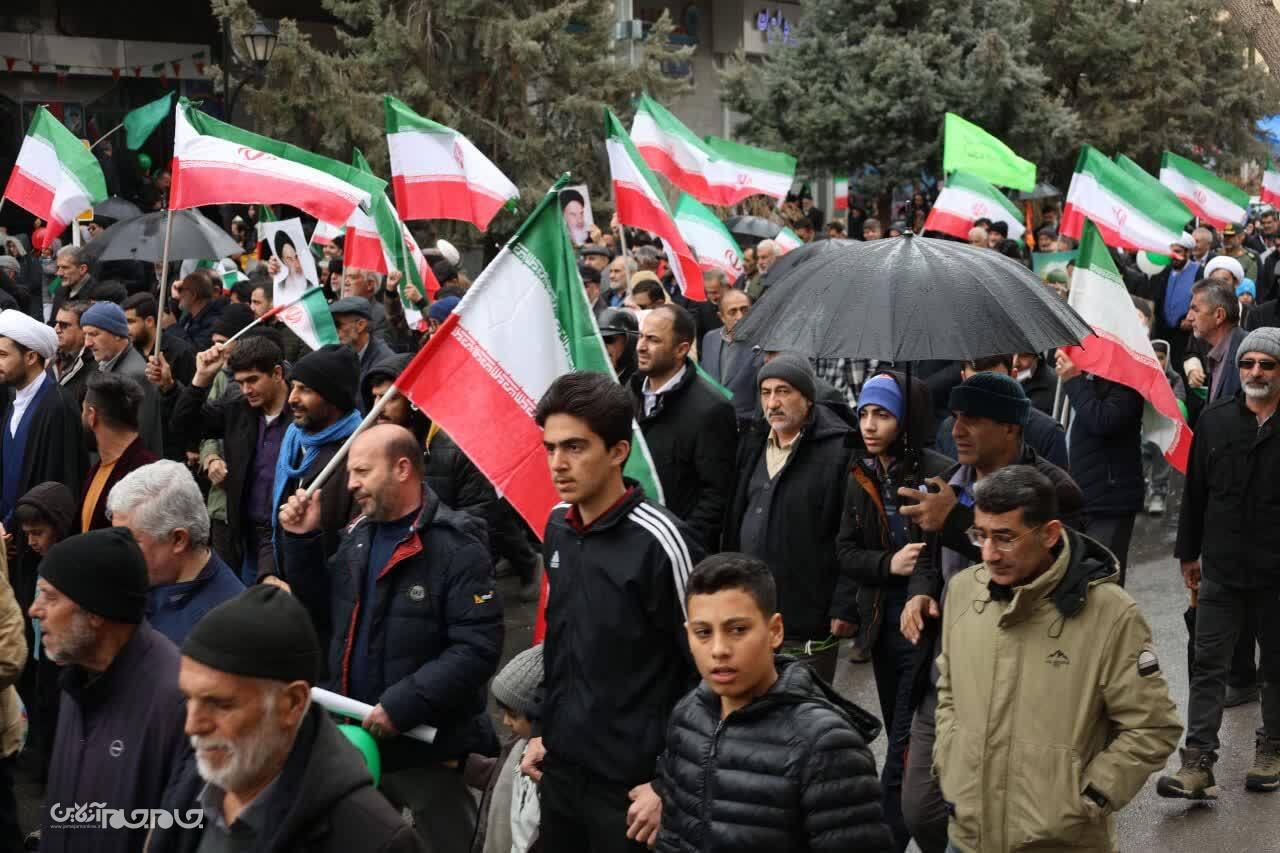 حماسه آفرینی مردم چهارمحال و بختیاری در راهپیمایی ۲۲ بهمن