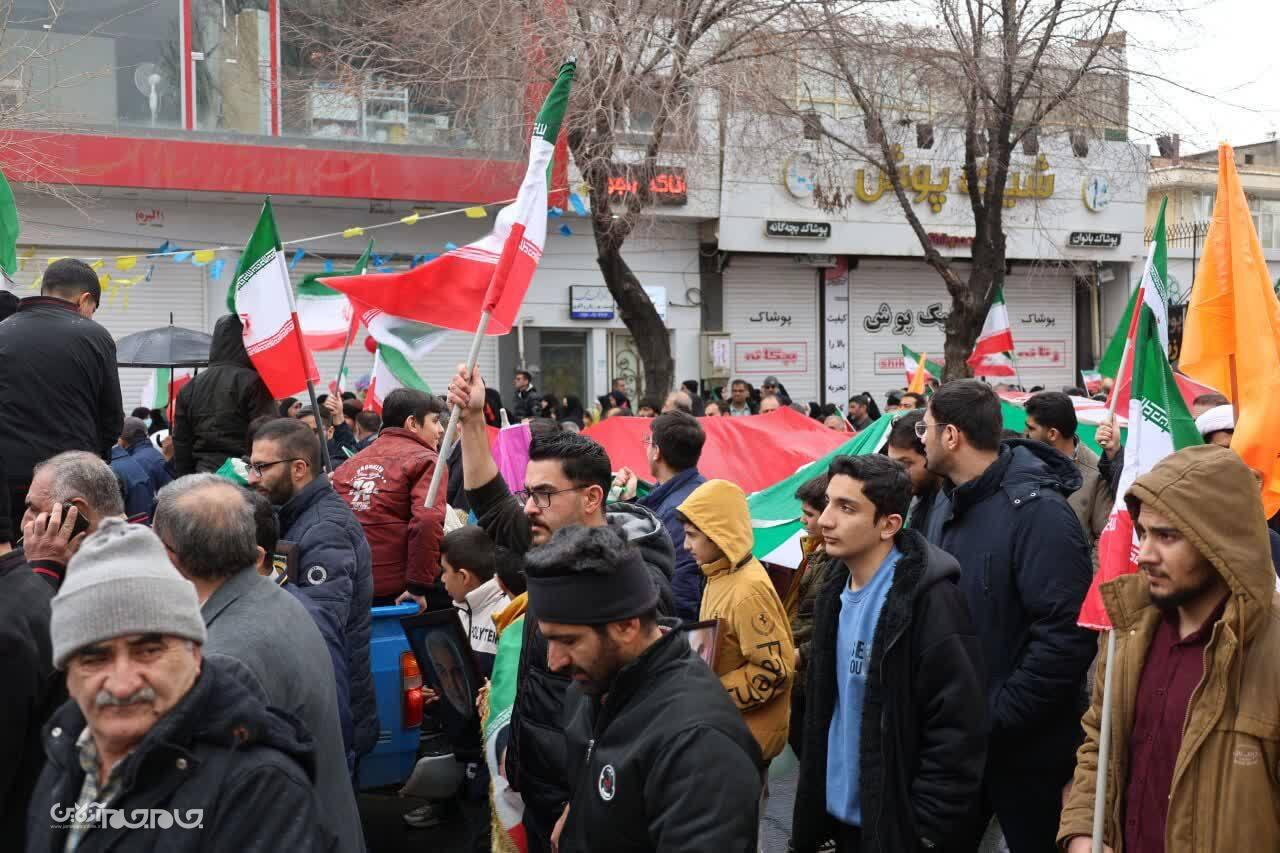 حماسه آفرینی مردم چهارمحال و بختیاری در راهپیمایی ۲۲ بهمن