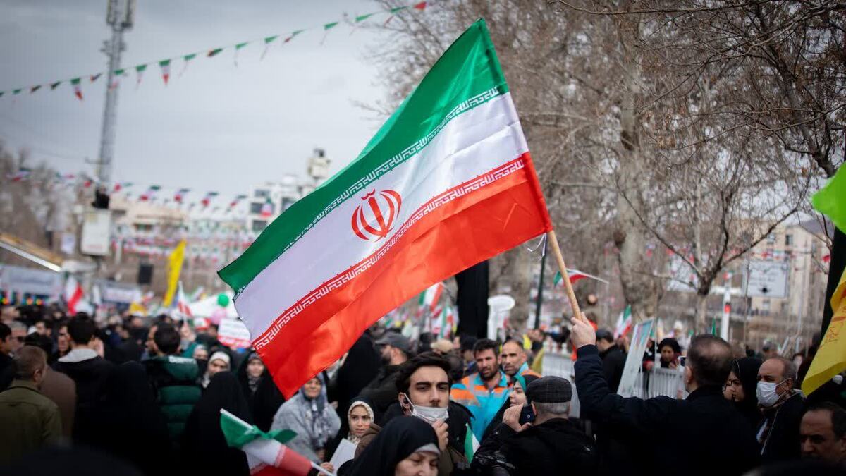 مسئولان استان البرز در پی برگزاری باشکوه راهپیمایی یوم‌الله ۲۲ بهمن، با صدور پیام‌هایی جداگانه از حضور گسترده و حماسی مردم این استان قدردانی کردند و این حضور را نشانه‌ای از بصیرت، وحدت و پایبندی به آرمان‌های انقلاب اسلامی دانستند.