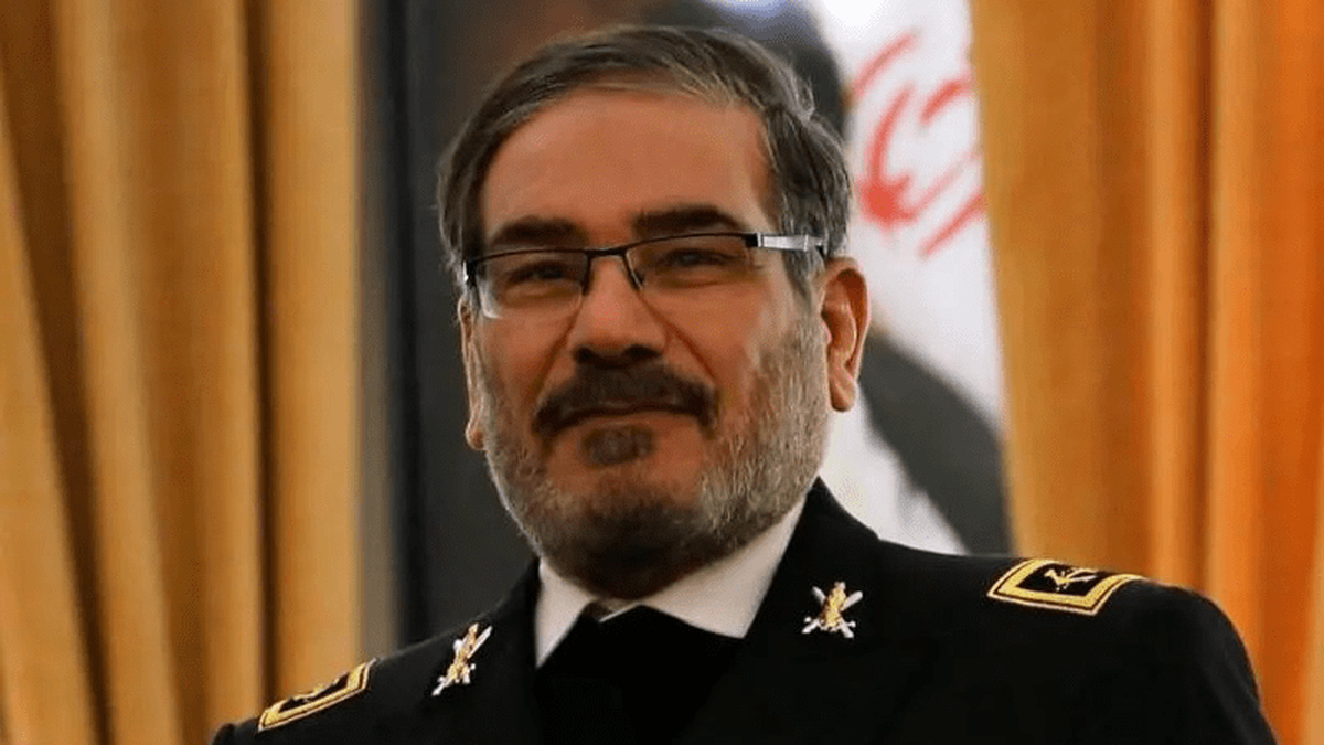 دبیر شورای دفاع ایران با تأکید بر غیرقابل مذاکره بودن توان موشکی کشور، هشدار داد ایران به هرگونه اقدام علیه خود «پاسخی قوی و قاطع» خواهد داد.