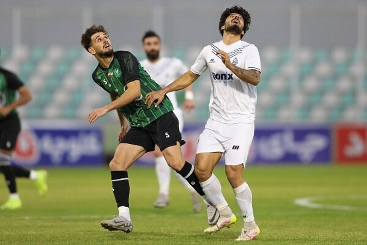 دیدار تیم های فوتبال خیبر و ملوان در هفته بیست و یکم لیگ برتر امروز شنبه انجام شد و شاگردان رحمتی موفق شدند در لحظات پایانی نتیجه تساوی را با برد عوض کنند.