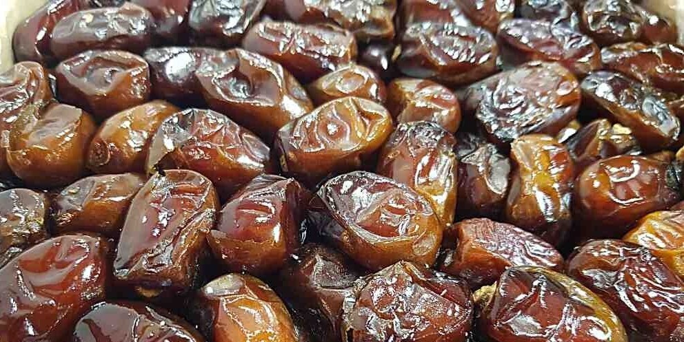 توزیع ۱۰۰ تن خرما ویژه ماه رمضان در خراسان رضوی آغاز شد توزیع ۱۰۰ تن خرما ویژه ماه رمضان در خراسان رضوی آغاز شد
