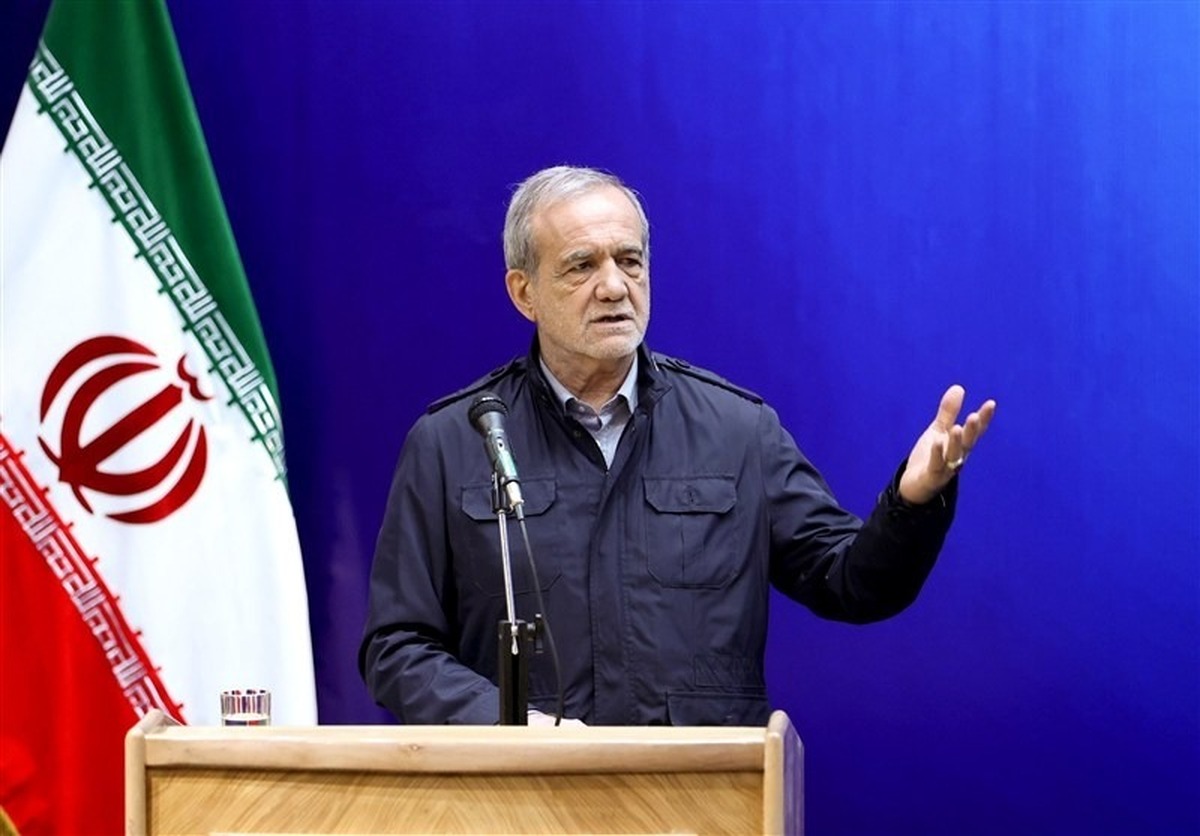 مسعود پزشکیان، رییس جمهور به مراسم دانش‌آموختگی دانشجویان دانشگاه افسری تربیت پلیس رفت.