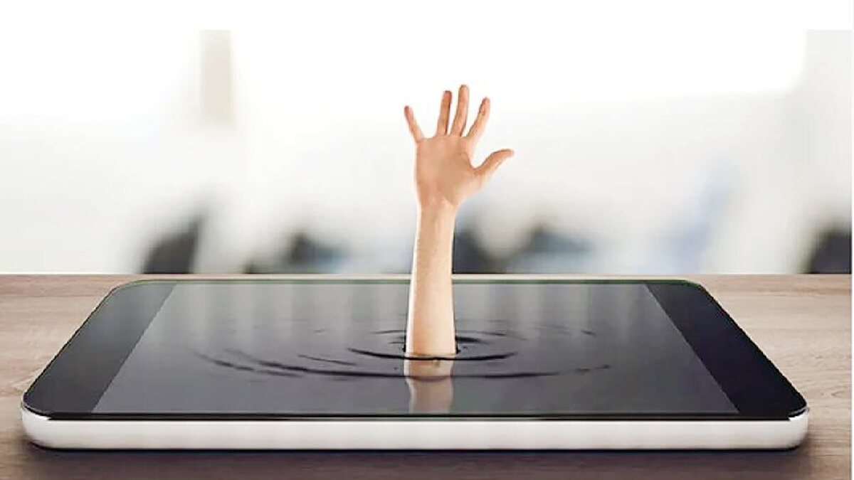 مدیریت‌نشدن فضای مجازی آسیب‌های زیادی برای نوجوانان و کودکان دارد؛ این مساله سبب‌شده بسیاری از کشورهای اروپایی برای مراقبت از کودکان و نوجوانان تدابیری بیندیشند، برای نمونه مجلس پرتغال طرحی را تصویب کرد که بر اساس آن دسترسی افراد زیر ۱۶‌سال به شبکه‌های اجتماعی محدود خواهد شد. لازم به یادآوری است که مدتی پیش کشور‌هایی مانند فرانسه، اسپانیا، سوئیس و یونان نیز اقدامات مشابهی را در دستور کار خود قرار دادند.