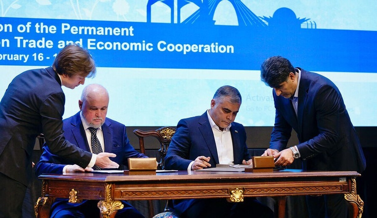 یادداشت تفاهم نوزدهمین کمیسیون مشترک همکاری‌های اقتصادی جمهوری اسلامی ایران و فدراسیون روسیه با هدف تعمیق همکاری‌های دوجانبه و گسترش مناسبات در حوزه‌های مختلف امضا شد.