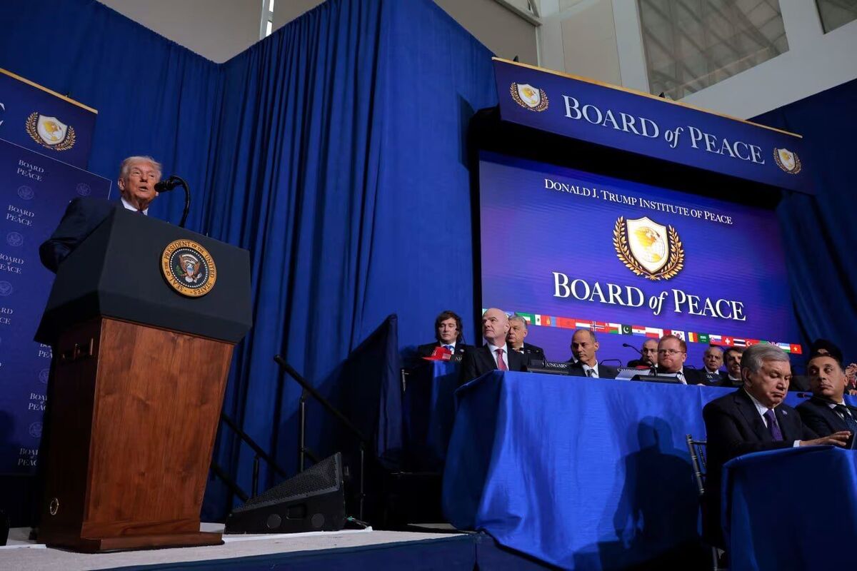 ادعای ترامپ: باید با ایران به توافق معناداری دست یابیم