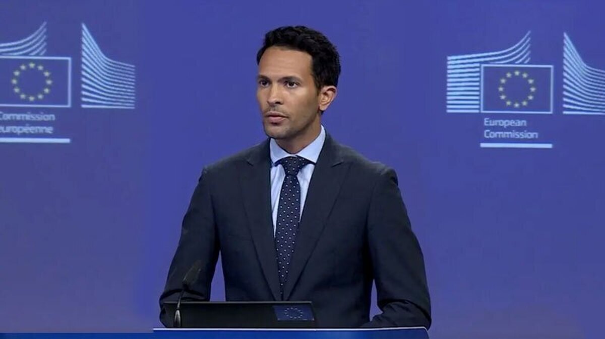 سخنگوی ارشد کمیسیون اروپا با اشاره به اینکه دیپلماسی تنها مسیر پایدار برای حل مساله هسته‌ای ایران است، پیشرفت‌ها در دور اخیر مذاکرات هسته‌ای میان ایران و آمریکا را دلگرم کننده دانست.