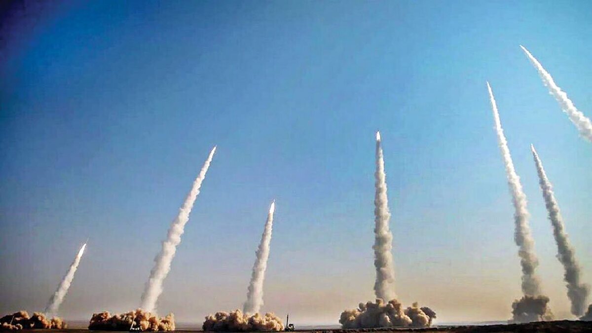 در روزهای گذشته رژیم‌صهیونیستی به‌دنبال انتقام از شکست جنگ تحمیلی۱۲روزه باهمراهی ایالات‌متحده عملیاتی ترکیبی را علیه ملت ایران برنامه‌ریزی کرده بودند و با راه‌اندازی اغتشاشات خشونت‌بار و اقدامات تروریستی بر موج مطالبات بحق اقتصادی مردم سوار شده و خون بیش از ۲۰۰۰ نفر ازشهروندان و حافظان امنیت کشور را بر زمین ریختند.در فاز بعدی این اقدامات تروریستی فشار سیاسی و رسانه‌ای در دستور کار رژیم‌صهیونیستی و ایالات‌متحده قرار گرفت و سعی شد در مجامع بین‌المللی جای شهید و جلاد عوض شود.