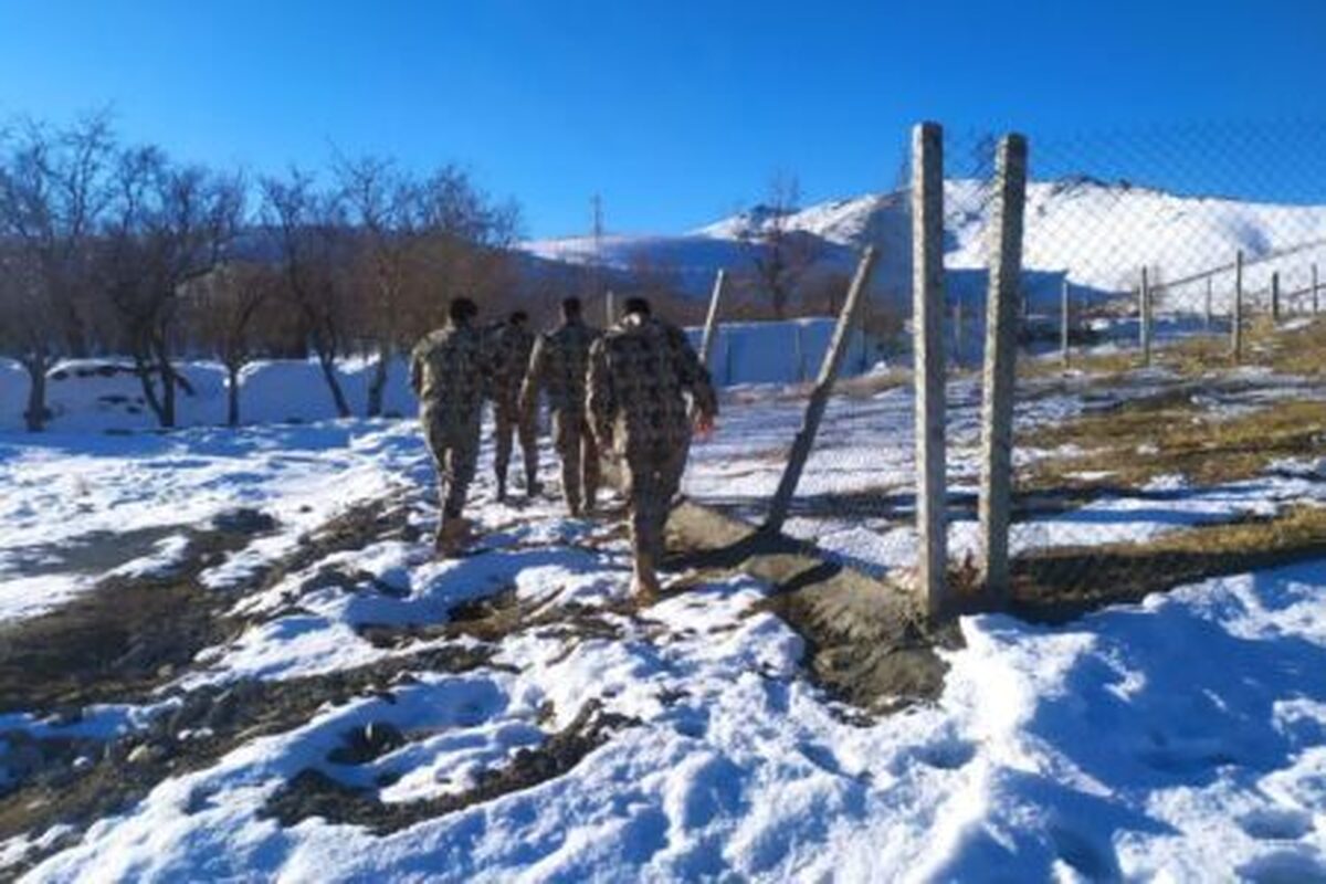 فرمانده یگان حفاظت از اراضی اداره کل راه و شهرسازی استان همدان از رفع تصرف دو قطعه از اراضی ملی در روستای فقیره منطقه دره خشکه با مجموع مساحت ۲۳۳۰ متر مربع خبر داد.