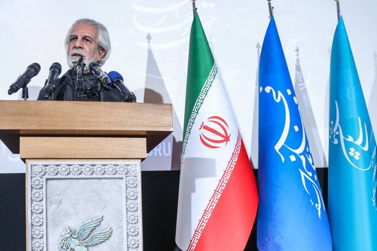 امسال جشنواره فیلم فجر حال‌وهوای ویژه‌ای دارد و با چند تغییر اساسی ازجمله حذف هیأت انتخاب و کاهش چشمگیر تعداد کارت‌های صادرشده برای اهالی رسانه کارش را آغاز می‌کند.