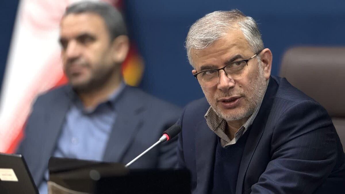 استاندار البرز با تأکید بر نقش راهبردی مدارس در شکل‌گیری شخصیت دانش‌آموزان گفت: مدارس مهم‌ترین بستر تعلیم و تربیت، تبیین مسائل فرهنگی و اجتماعی و انتقال دانش و دستاورد‌های علمی به نسل آینده محسوب می‌شوند.