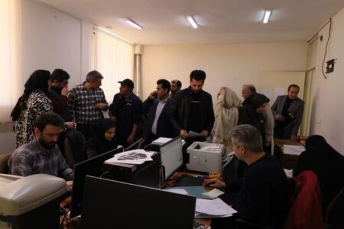 مدیرعامل شرکت شهرک‌های صنعتی استان همدان از شروع فرآیند واگذاری ۲۰ قطعه زمین به متقاضیان صنوف سلولزی، درودگری و صنایع غذایی در شهرک صنعتی نهاوند خبر داد.