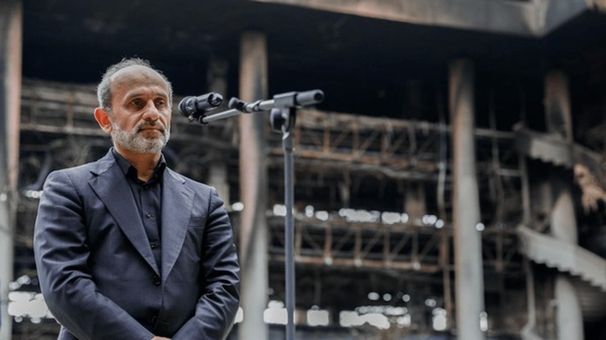 رئیس رسانه ملی درباره عنوان سریال نوروزی جنگ تحمیلی ۱۲ روزه، گفت: عنوان فعلی این فیلم «من دزد نیستم» است، اما ممکن است تا زمان پخش تغییر کند.