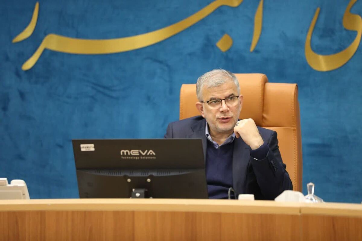 استاندار البرز از پیشرفت ۹۵ درصدی دو پروژه مهم بیمارستانی در استان خبر داد و اعلام کرد با بهره‌برداری از این مراکز، حدود ۵۰۰ تخت به ظرفیت درمانی البرز افزوده خواهد شد.