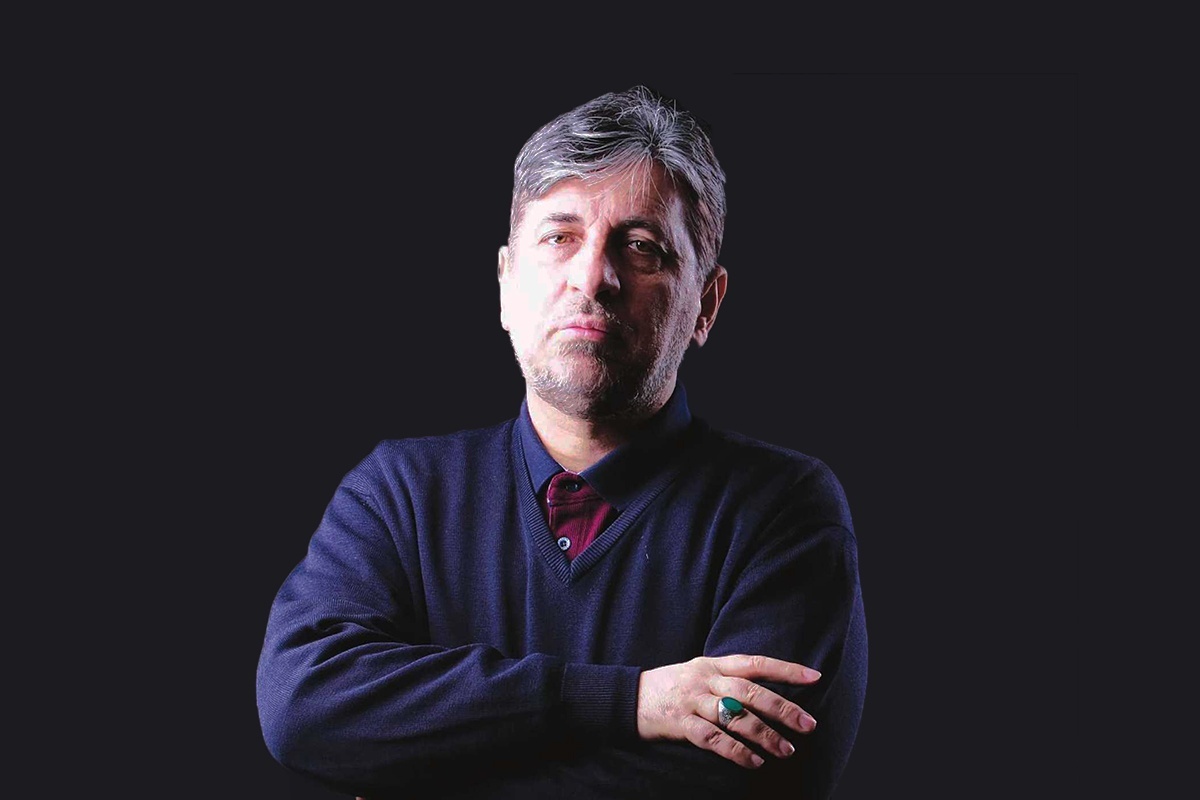 جریان‌های ضددین در ایران که ریشه در فعالیت‌های فراماسونری و برخی انجمن‌های به‌ظاهر علمی دوران قاجار و پهلوی داشتند، کلیت اعتقادات مذهبی را هدف قرار داده بودند و این تقابل در دوران پهلوی دو چهره متفاوت به خود گرفت.