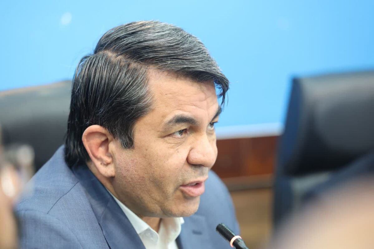 استاندار کرمان گفت: ضروری است با همکاری بخش خصوصی، تخفیفات ویژه در حوزه اقامتگاه‌ ها و هتل‌ها در نظر گرفته شود تا انگیزه سفر به استان کرمان در ایام نوروز افزایش یابد.