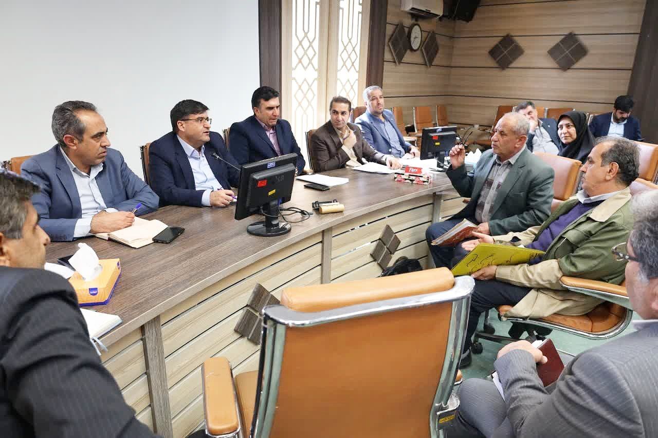 پاسخگویی چهره‌به‌چهره استاندار چهارمحال و بختیاری به مطالبات مردم