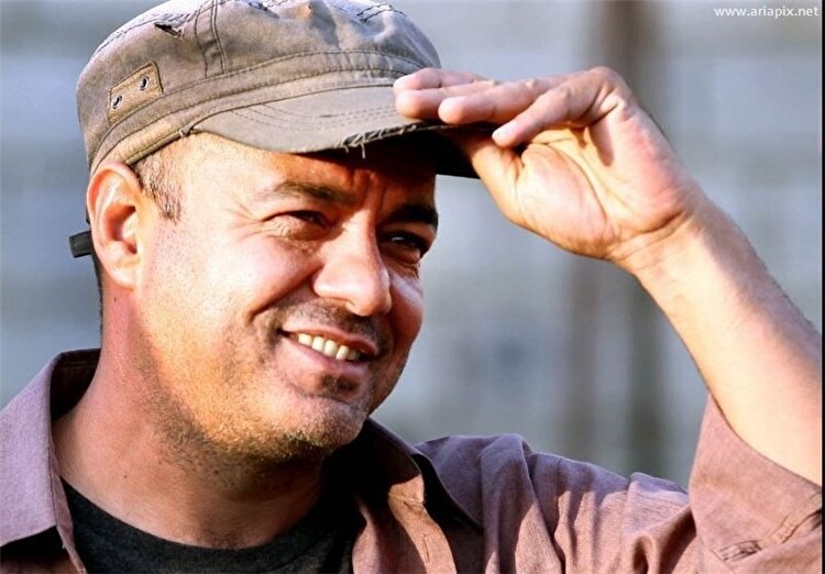 ببینید |  نشاندن مخاطب پای جعبه جادو