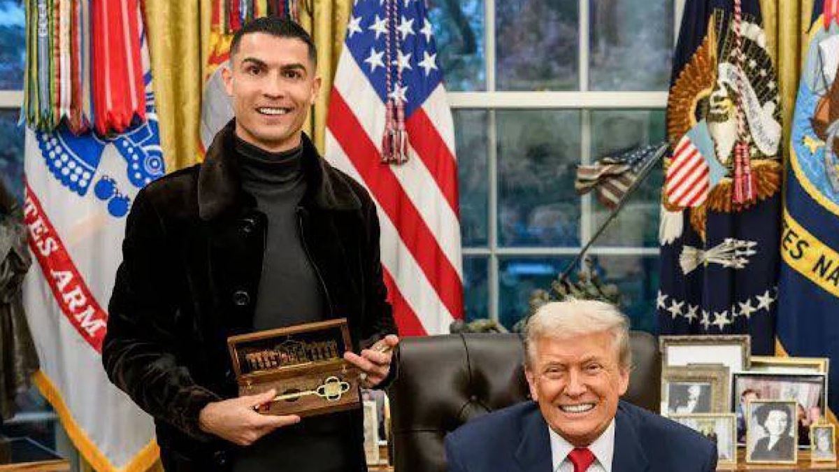 رئیس جمهور آمریکا در پیامی از رونالدو خواست به سرعت به آمریکا بیاید.