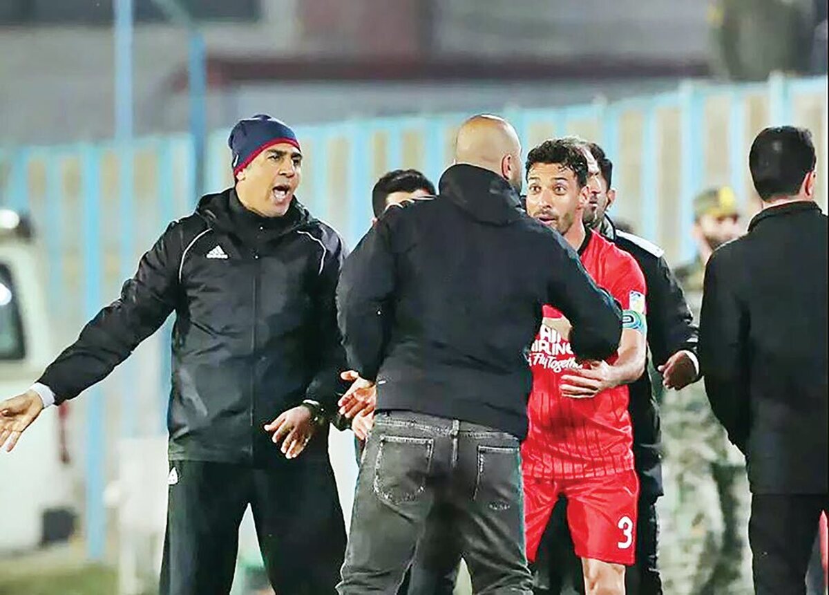 دو بازی روز یکشنبه هفته بیست و دوم لیگ برتر تولیدکننده انواع و اقسام اخبار داغ و جنجالی بود. از مصاحبه تند وریا غفوری علیه مزدک میرزایی و محمد تقوی، دو مجری وطن فروش اسرائیل نشنال  تا خداحافظی او در فرودگاه و سپس دعواهای عجیب و غریب در بازی ملوان و تراکتور که نزدیک بود مازیار زارع با خداداد عزیزی به‌صورت فیزیکی درگیر شود. شجاع خلیل‌زاده هم که طبق معمول یک پای دعواها بود‌.