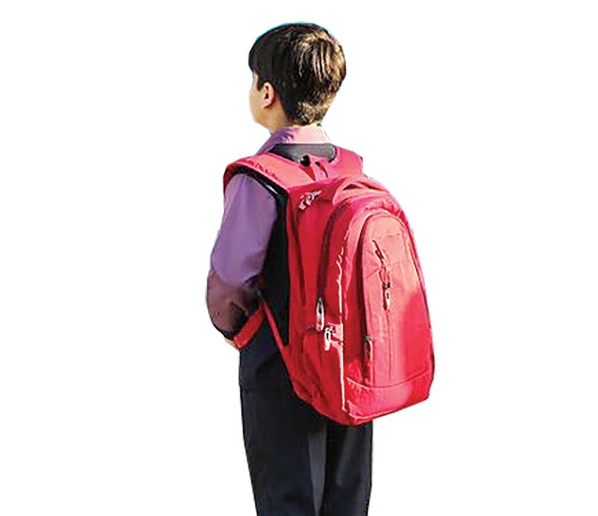 همین چند روز پیش معاون آموزش ابتدایی وزیر آموزش‌و‌پرورش اعلام کرده «۱۴۸ هزار کودک بازمانده از تحصیل داریم که نسبت به سال گذشته کاهش داشته است.» اما چه کسی است که نداند این عدد هم بیشتر از آن چیزی است که از کاهش آن خوشحال باشیم.