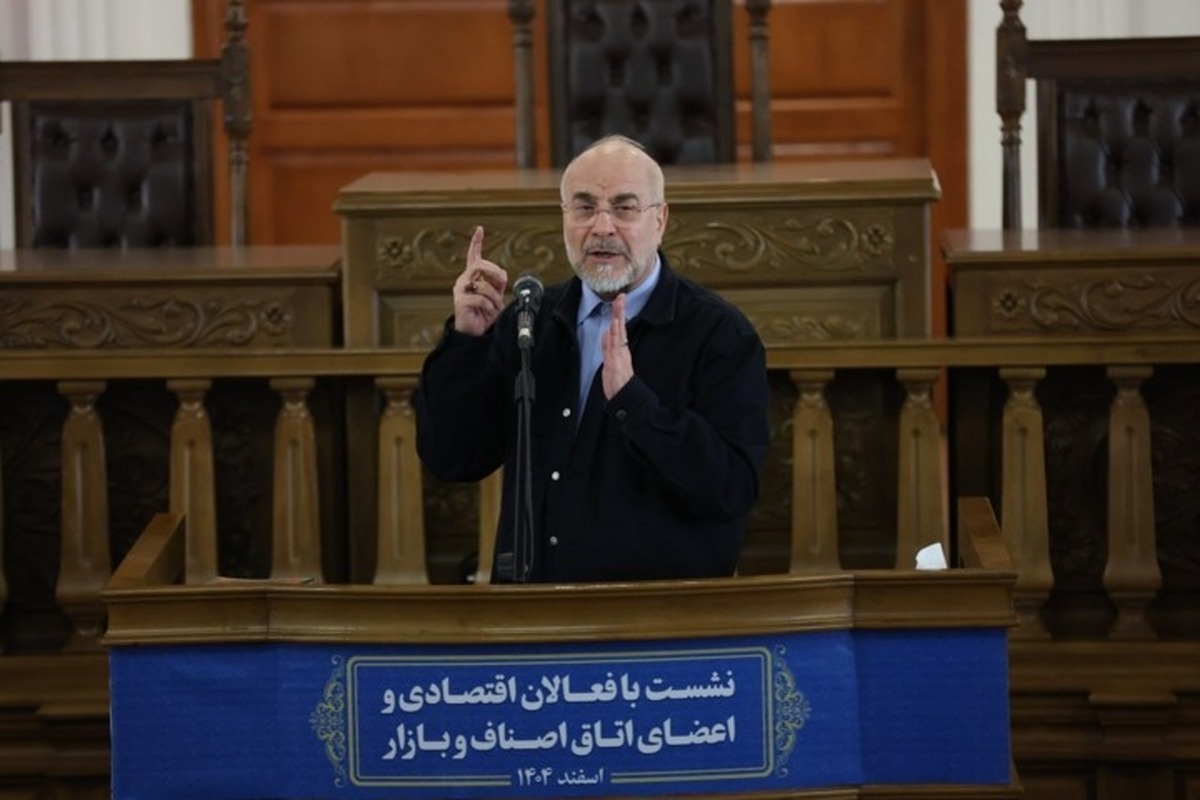 رئیس مجلس شورای اسلامی، گفت: پیش از این در مصاحبه‌ای خطاب به رئیس جمهور آمریکا گفته‌ام که با اطلاعات غلط، تحلیل غلط نکنید و بعد تصمیم اشتباه نگیرید. چرا که ما بار‌ها تاکید کرده‌ایم نه به دنبال سلاح هسته‌ای بودیم، نه هستیم و نه خواهیم بود.