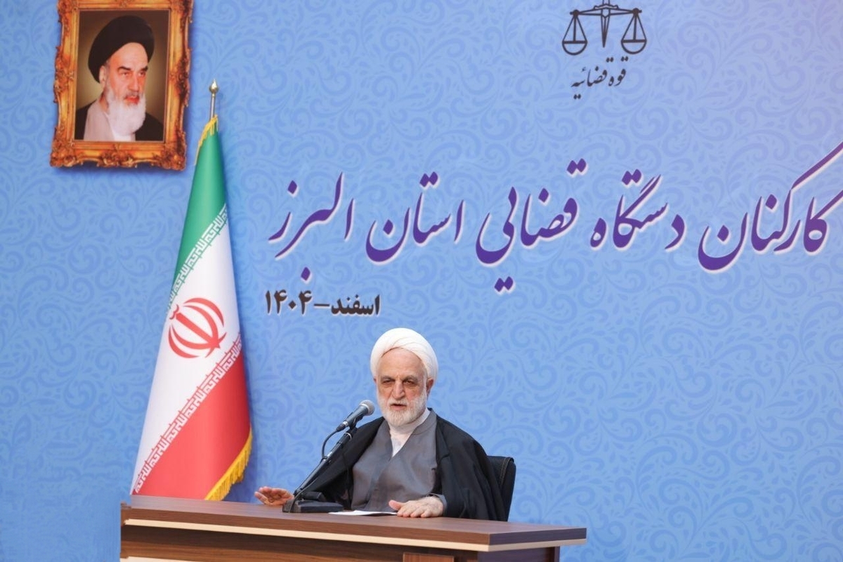 رئیس قوه قضاییه، در جمع قضات و کارکنان قضایی استان البرز با تأکید بر اهمیت صیانت از مجموعه قضایی کشور اظهار کرد: صیانت از تک‌تک کارکنان و کلیت دستگاه قضایی یک الزام و ضرورت قطعی است و باید به‌صورت جدی مورد توجه قرار گیرد.