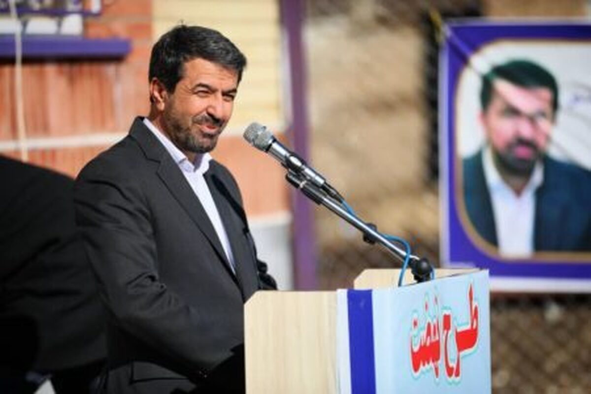 استاندار همدان با تأکید بر نقش بنیادین آموزش در توسعه جوامع، از افتتاح همزمان دو پروژه مهم آموزشی و عمرانی در روستای چشمه زورق شهرستان ملایر خبر داد و آن را سرآغازی برای توسعه و آبادانی هرچه بیشتر این منطقه دانست.