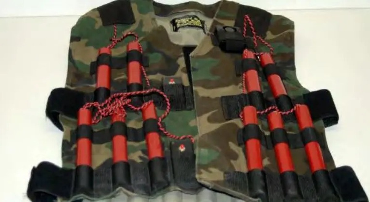 تیمی از مرزداران هنگ مرزی زابل پس از اجرای ساعت‌ها کمین هدفمند، تعدادی متجاوز مرزی حامل بار قاچاق که قصد ورود غیرقانونی به خاک کشورمان را داشتند مشاهده کردند که جهت دستگیری آنان اقدام شد.