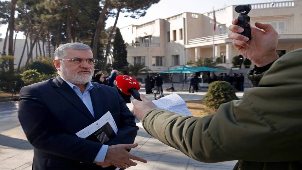 استاندار تهران می‌گوید فقط یک درصد در انتخابات شوراها ردصلاحیت شده‌اند که این‌ افراد دارای جرایم کیفری، محرومیت‌های اجتماعی و محدودیت‌های قضایی بوده‌اند.