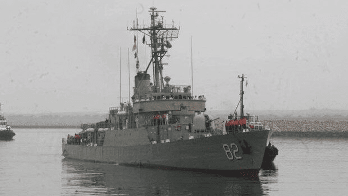 ناوگروه ۱۰۳ نیروی دریایی ارتش جمهوری اسلامی ایران پس از ۱۰۰ روز دریانوردی و پیمودن حدود ۱۳ هزار مایل دریایی، در منطقه سوم نیروی دریایی ارتش در کنارک پهلو گرفت.