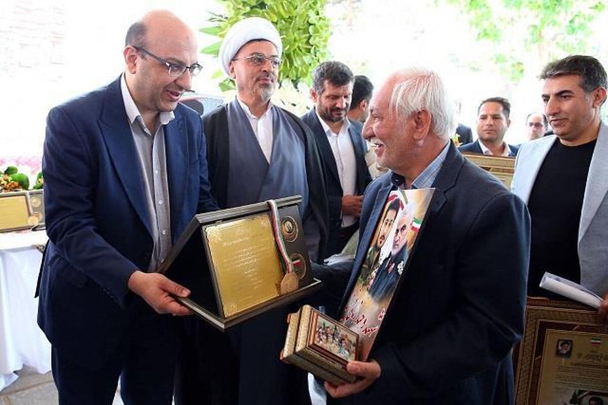 مراسم تجلیل جمعی از شهدای شاخص ورزش کشور صبح امروز با حضور رئیس و دبیر کل کمیته ملی المپیک، جمعی از اعضای هیات اجرایی، نمایندگان مجلس شورای اسلامی، وزارت ورزش و جوانان، روسای فدراسیون‌های ورزشی، کمیته پارالمپیک، معاونین، مشاورین، خانواد‌های معزز شهدا و اصحاب رسانه در قطعه ۲۶ گلزار شهدا صحن مسلم بن عقیل و بر سرمزار شهید ابراهیم هادی برگزار شد.