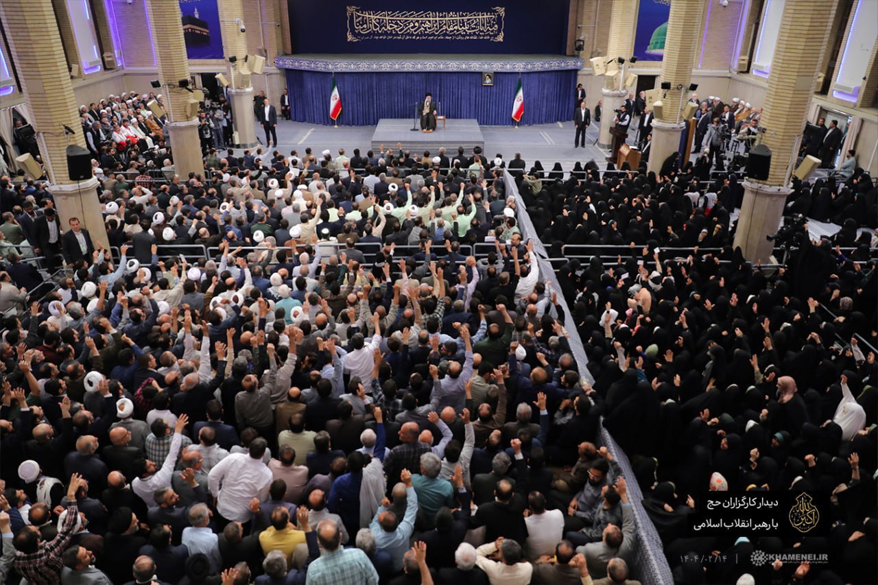 ببینید ا دیدار کارگزاران حج با رهبر انقلاب