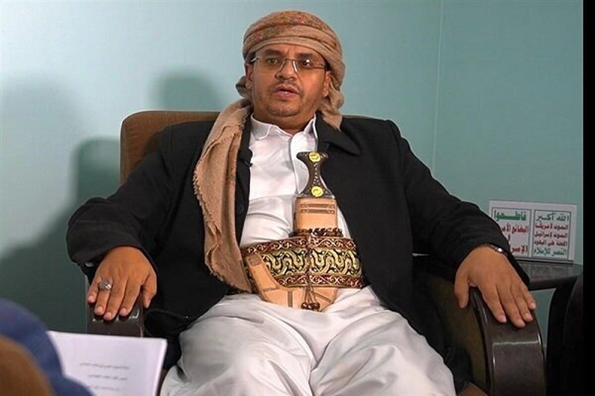 یکی از اعضای جنبش انصارالله یمن با اشاره به حمله موشکی این کشور به فرودگاه یمن گفت: ارتش یمن کاری خواهد کرد که صهیونیست‌ها بار و بنه خود را جمع کنند و به کشورهایی که از آن آمده‌اند، برگردند.