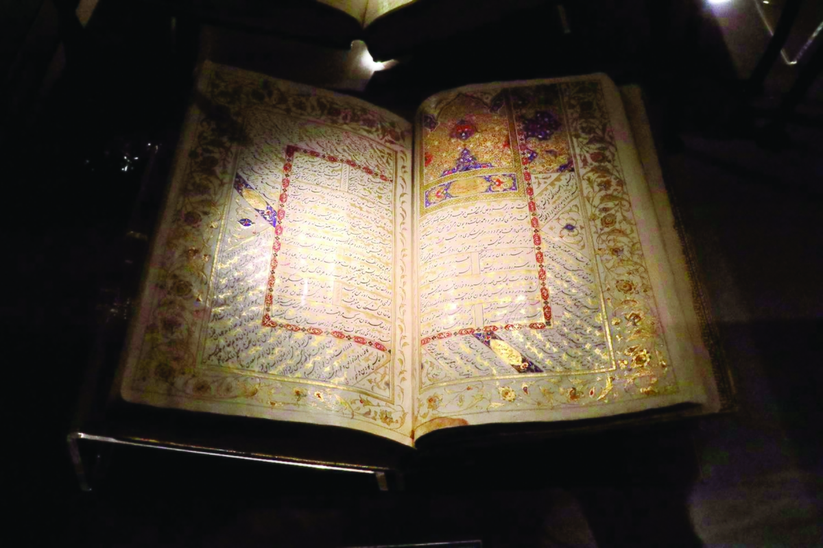 به مناسبت یکم اردیبهشت‌، روز بزرگداشت سعدی،کتابخانه و موزه ملی ملک آثار ارزشمند این موقوفه فرهنگی آستان قدس رضوی در تهران را با محوریت «استاد سخن پارسی» معرفی کرد.